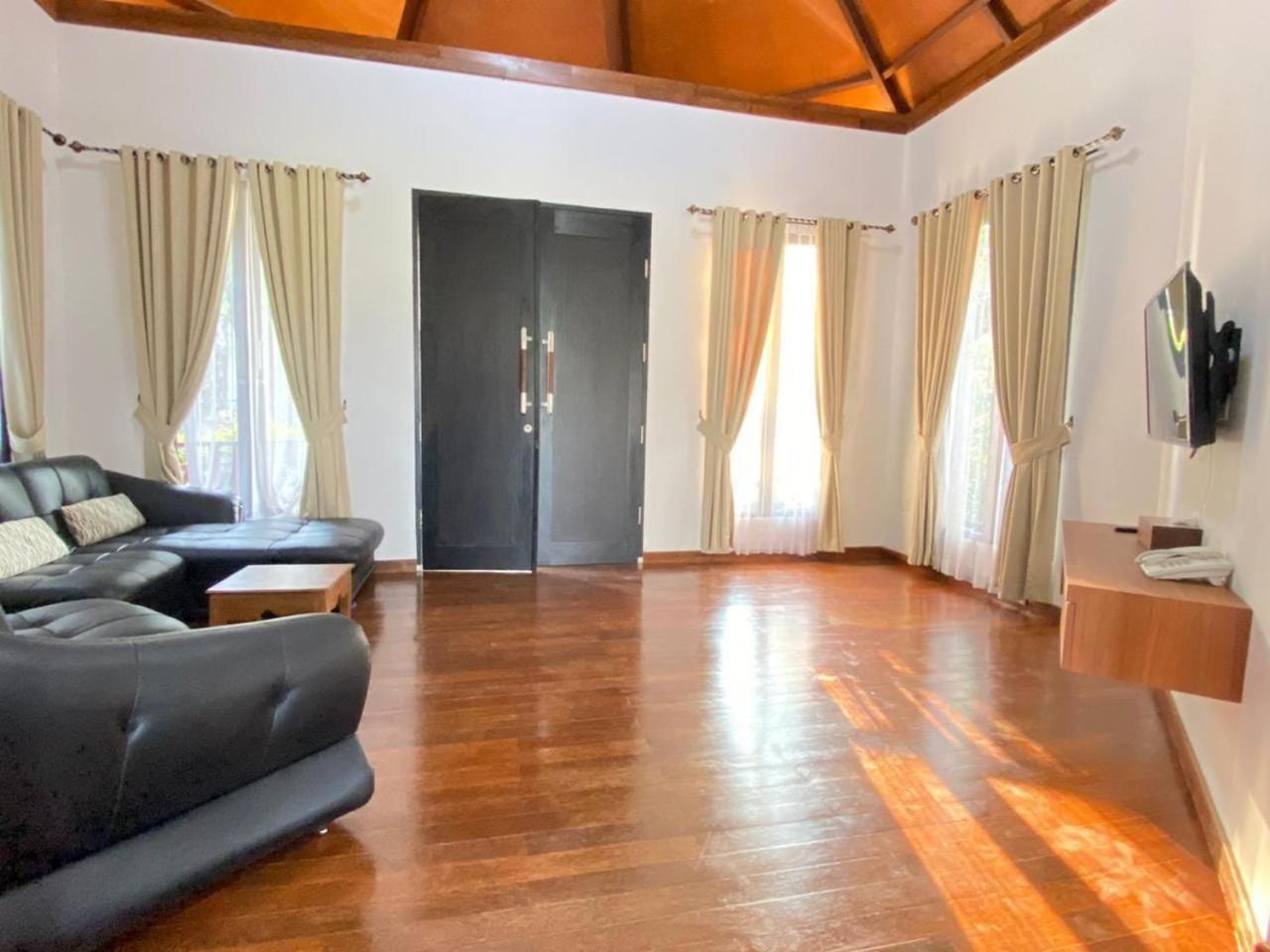 De Bintan Villa Tenaga Buitenkant foto